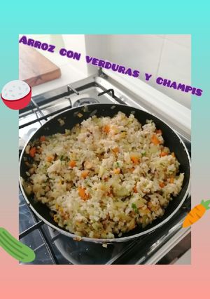 Una foto de Arroz con verduras y champis