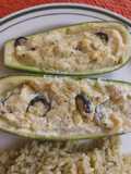 Calabacitas rellenas de requesón con aceitunas