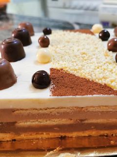 Una foto de Tarta de tres chocolates!!!