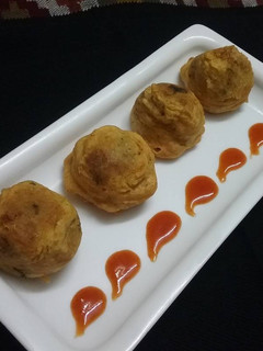 आलू बोंदा (Aaloo bonda recipe in hindi) रेसिपी मुख्य फोटो
