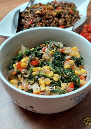 Foto resep Tumis Bayam Jagung Pedas