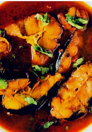 A picture of Rui Macher Jhaal(Rohu Fish Curry).