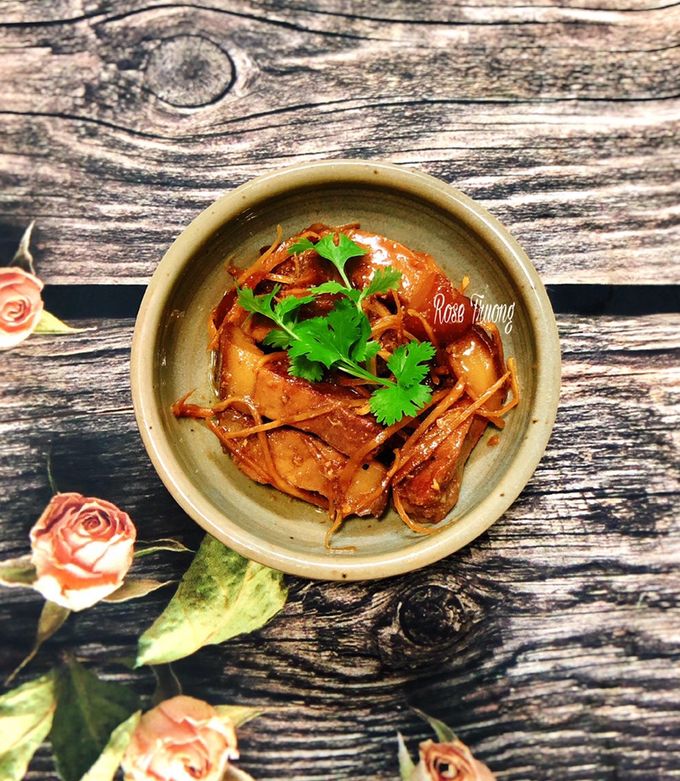 Công thức thịt heo kho gừng chuẩn vị mẹ làm: Từng bước chi tiết