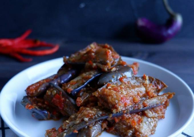 Cara Gampang Menyiapkan Terong balado sedaaap yang Lezat Sekali