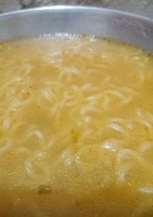 A picture of Maggi chatt patta soup.