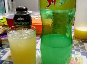 Una foto de Paloma de tequila con jugo de naranja