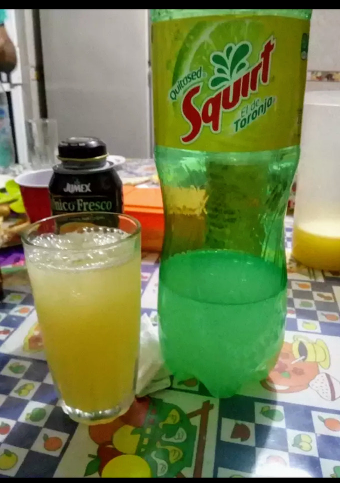 Una foto de Paloma de tequila con jugo de naranja