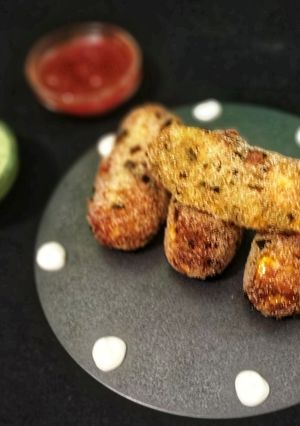 A picture of Paneer -Corn Rolls.