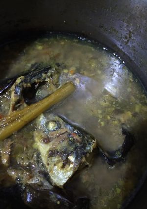 Foto resep Sup kepala ikan bumbu kuning ala niken