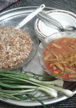 صورة لوصفة يخنة اللوبيا والرز