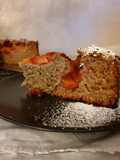Torta con crema pasticcera alle fragole vegan