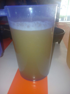 Una foto de Agua de piña con zanahoria a la Mario, s
