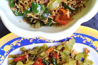 Resep Tumis pare + teri yang Enak