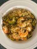 Quinoa com camarões e courgettes