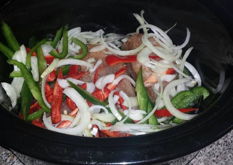 Slow Cooker Chicken Fajitas