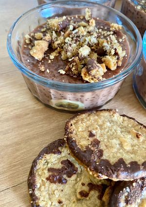 Une photo de Crème dessert de tapioca à la pâte à tartiner et à la banane