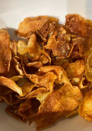 A picture of Homemade potato crisps.