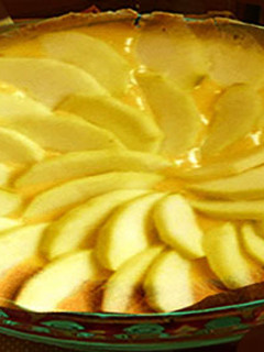வால்நட் சேர்த்த க்ரஸ்ட் கூடிய ஆப்பிள் டார்ட் (Apple Tart) செய்முறை முக்கிய புகைப்படம்