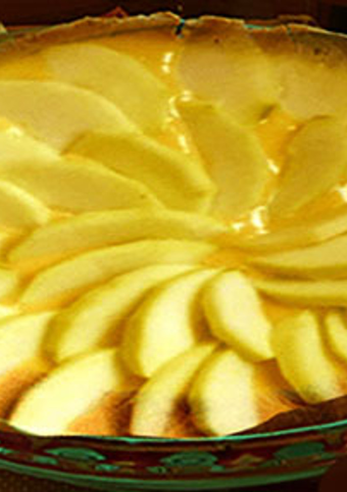 வால்நட் சேர்த்த க்ரஸ்ட் கூடிய ஆப்பிள் டார்ட் (Apple Tart) செய்முறை முக்கிய புகைப்படம்