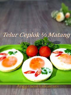 Foto resep Telur Ceplok ½ Matang