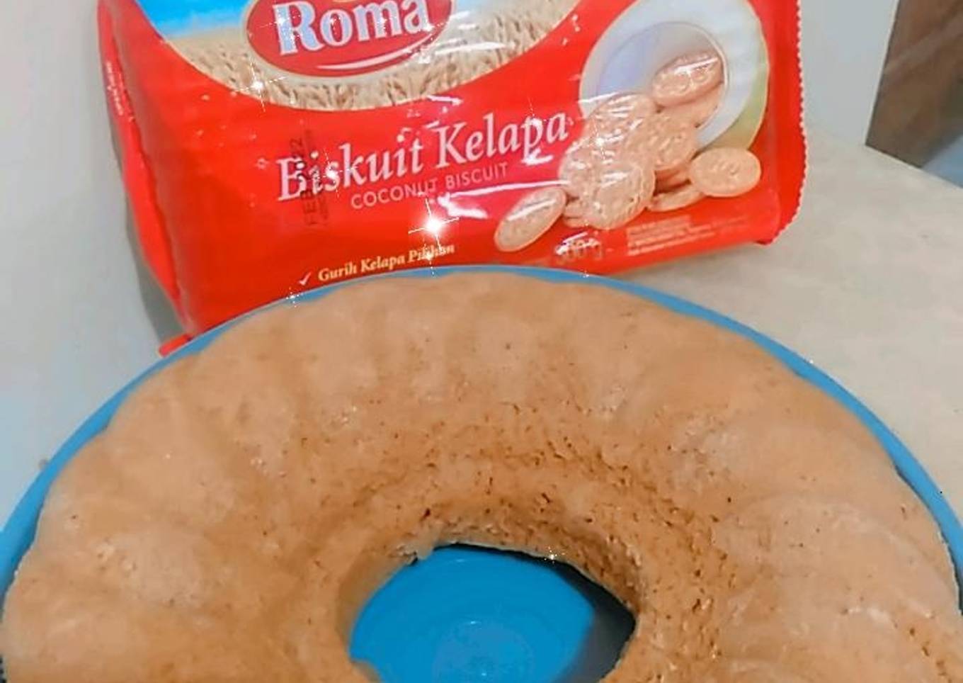 Kue Bolu Kukus Roma Kelapa Empuk