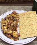 Huevos revueltos con salchichas al chipotle MHSC