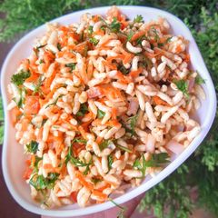 A picture of Churmuri.