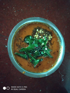 ஹோட்டல் ஸ்டைல் 2 மினிட்ஸ் ஸ்பெஷல் கார சட்னி (2 Minutes special kaara chutney recipe in tamil) செய்முறை முக்கிய புகைப்படம்