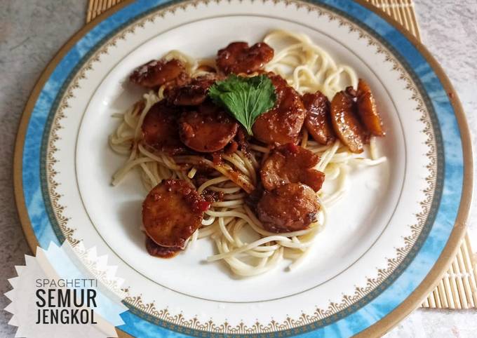 Spaghetti saus semur jengkol