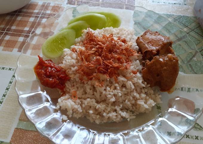 Nasi kebuli ayam