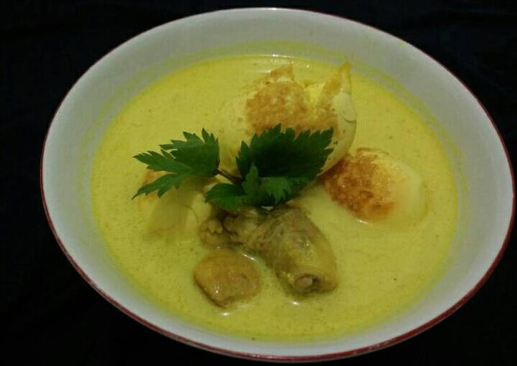 Resep Opor Telur-Ayam oleh Putri Pradnya Paramyta - Cookpad