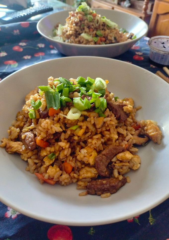 Una foto de Arroz frito con ternera