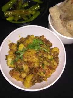 जीरा आलू (jeera Aloo recipe in hindi) रेसिपी मुख्य फोटो