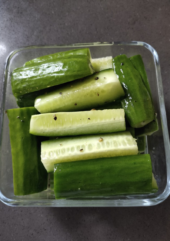 A picture of Pickled Cucumber.