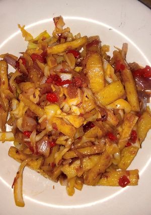 A picture of Yam with cabbage.