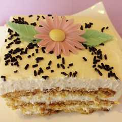 Una foto de Pastel de galletas y nata