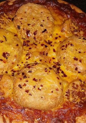 A picture of My pepperoni fish cake pizza.