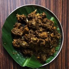 A picture of Nadan Chicken Perattu.