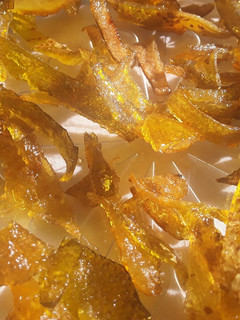 Una foto de Cáscaritas🍋 de limón🍋confitadas🍯.