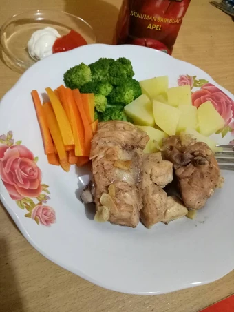 Cara Gampang Menyiapkan Resep  Ayam kukus enak sederhana yang Sempurna, Lezat Sekali