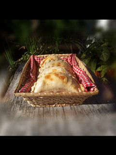 Una foto de Empanadas salteñas