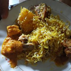 A picture of Chicken biryani.
