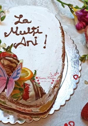 O poză a rețetei Tort Inimă cu fructe.