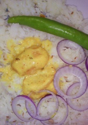 A picture of Kadi chawal.