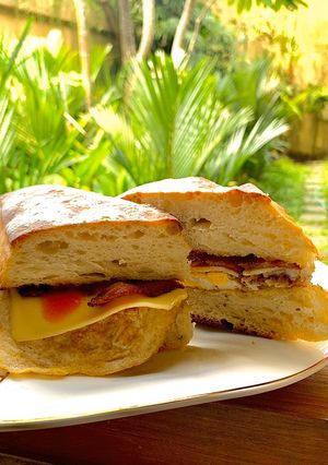 Foto resep SANDWICH HARLEY QUINN ❤️💙 - Sarapan Sehat, Cepat, & Mengenyangkan!