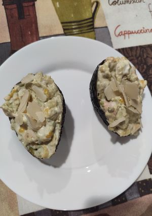 Una foto de Aguacates rellenos