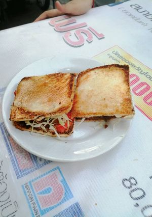 รูปของ เบอร์เกอร์กุ้งหมูเด้ง