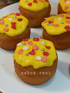عکسی از دستور کیک عشق ایرانی با رنگ زرد Iranian love cake❤💚💙