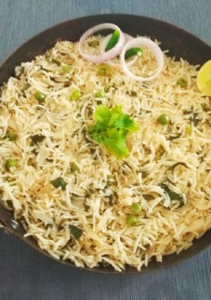A picture of Spinach Garlic Rice.