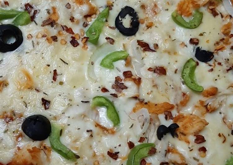 Simple Way to Make Speedy Chicken Tikka Pizza